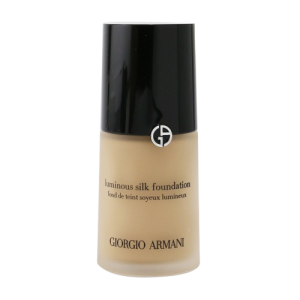 Giorgio Armani Luminous Silk Foundation – Flawless, Radiant & Weightless Coverage
