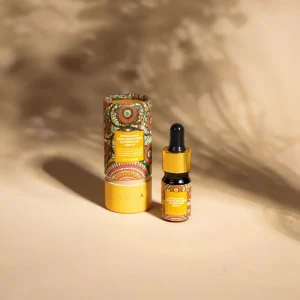 This Mini Prinourish Superfood Serum is a concentrated, travel-friendly dose of skin-loving nutrients. It blends potent Ayurvedic superfoods to deeply feed the skin, restoring essential lipids and a healthy, vibrant glow to a dull or depleted complexion.