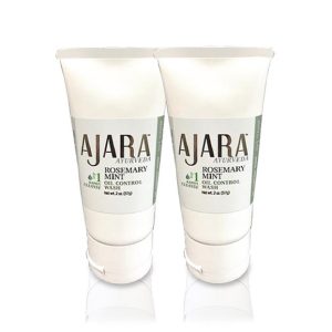This clarifying Rosemary Mint Oil Control Wash utilizes a potent botanical blend to deeply cleanse pores, balance excess sebum, and provide a refreshing, shine-free finish for oily and combination skin.
