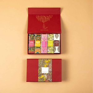 This The Real Face of Beauty – 5 Ayurvedic Face Oil Minis collection offers a comprehensive journey through traditional healing, featuring a curated palette of botanical elixirs designed to address diverse skin needs—from brightening and detoxifying to deep hydration—leaving your complexion balanced and naturally luminous.